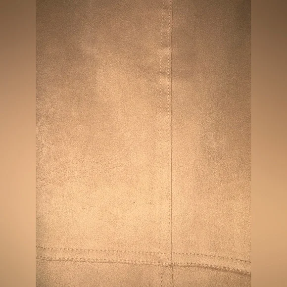 Max Studio Cream Suede Ruched Midi Skirt Casual Resort Wear - Picture 5 of 8